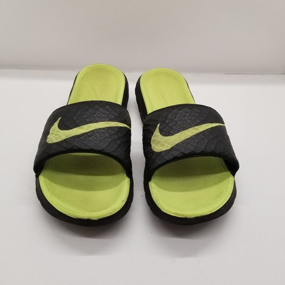 size 13 nike sandals